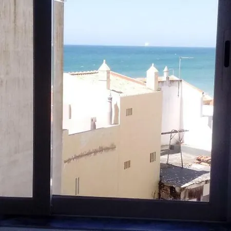 Beautiful Beach View Apartment